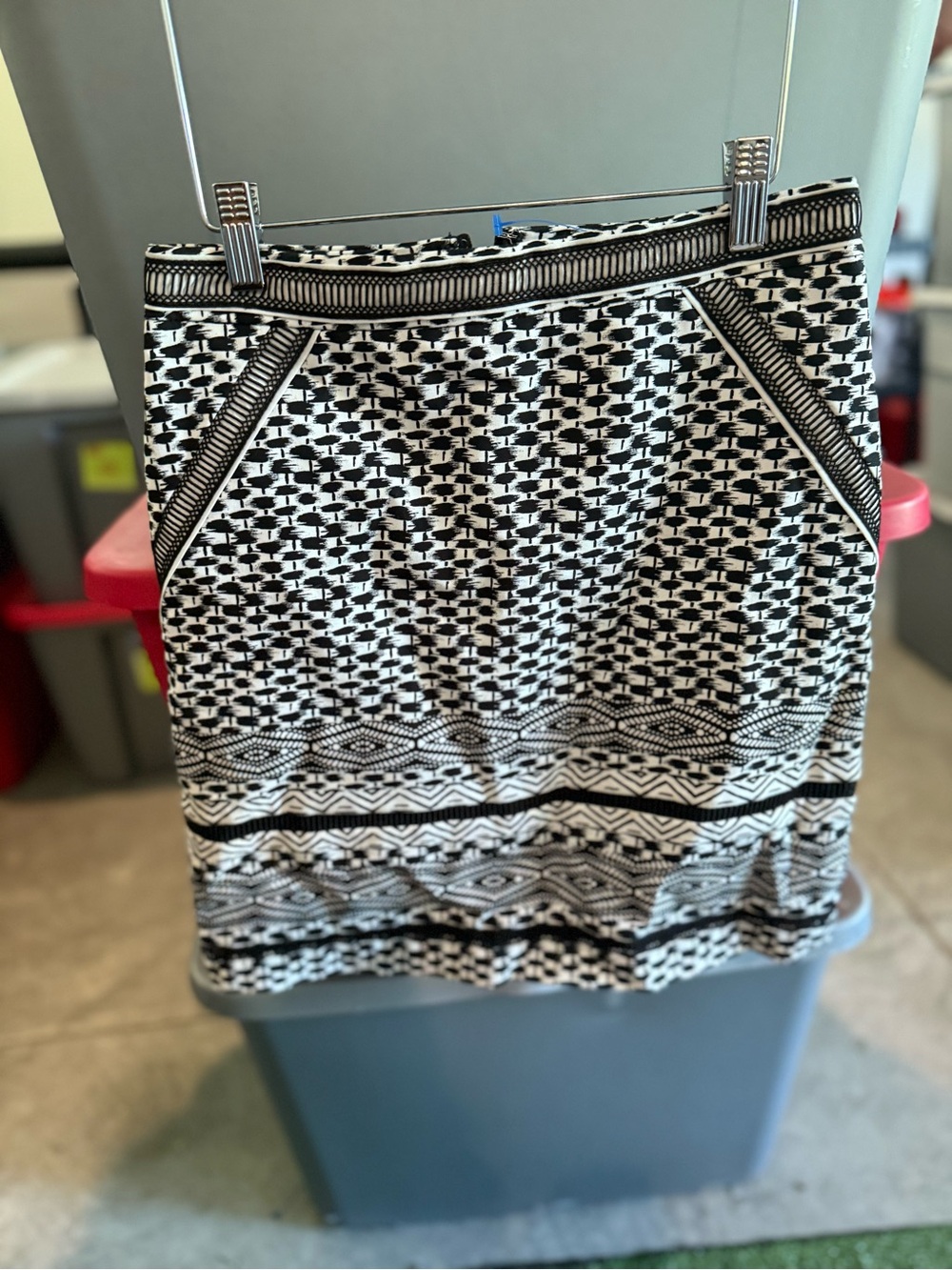 Black & White Patterned Women’s Skirt mp39